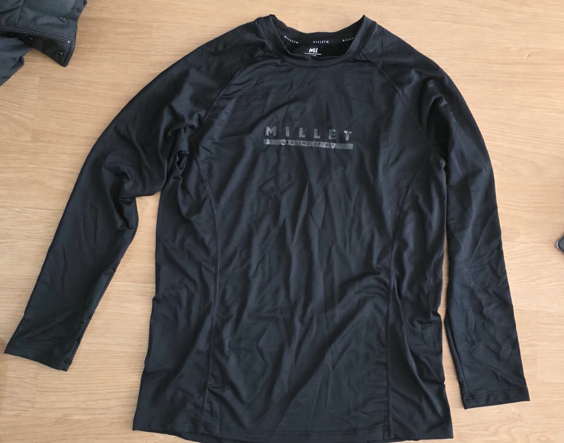 밀레 기능성 LS Black&Light Blue 105 2벌
 상품이미지5