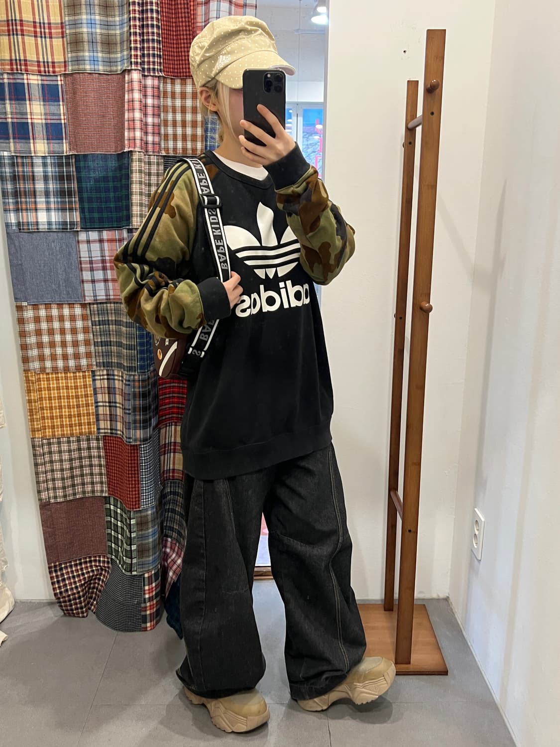 아디다스 파이어 아미 맨투맨 상품이미지3