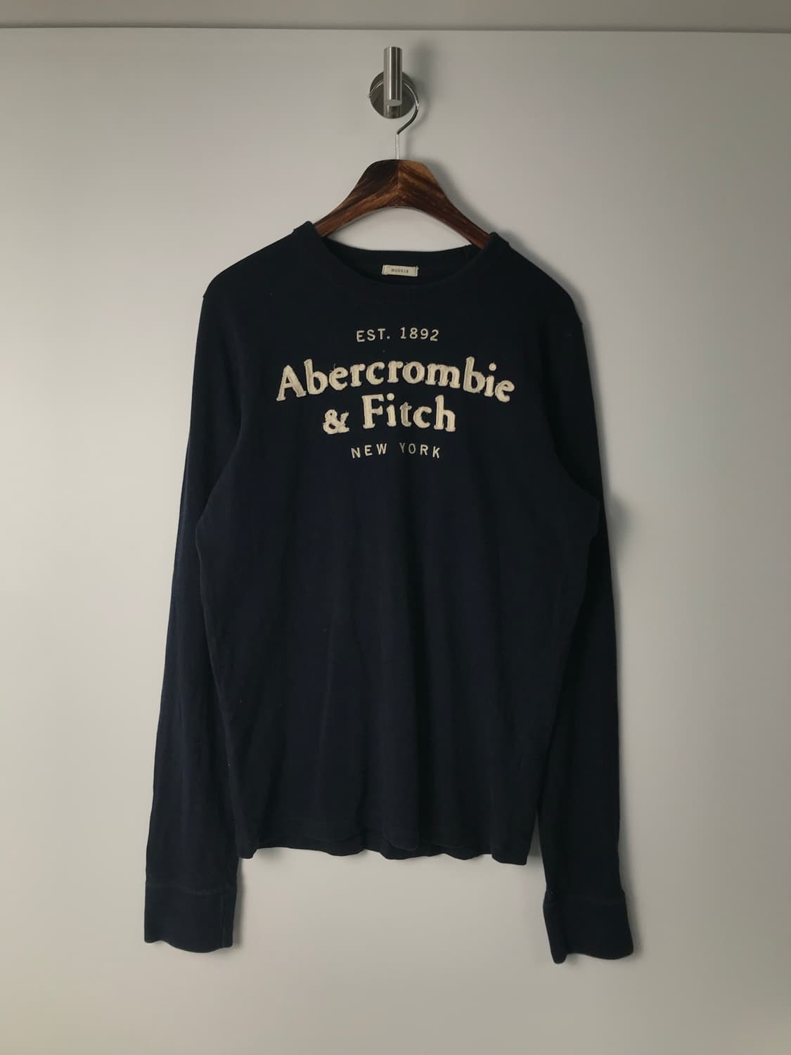 아베크롬비 y2k 와투케 네이비 롱 슬리브 긴팔티 상품이미지2
