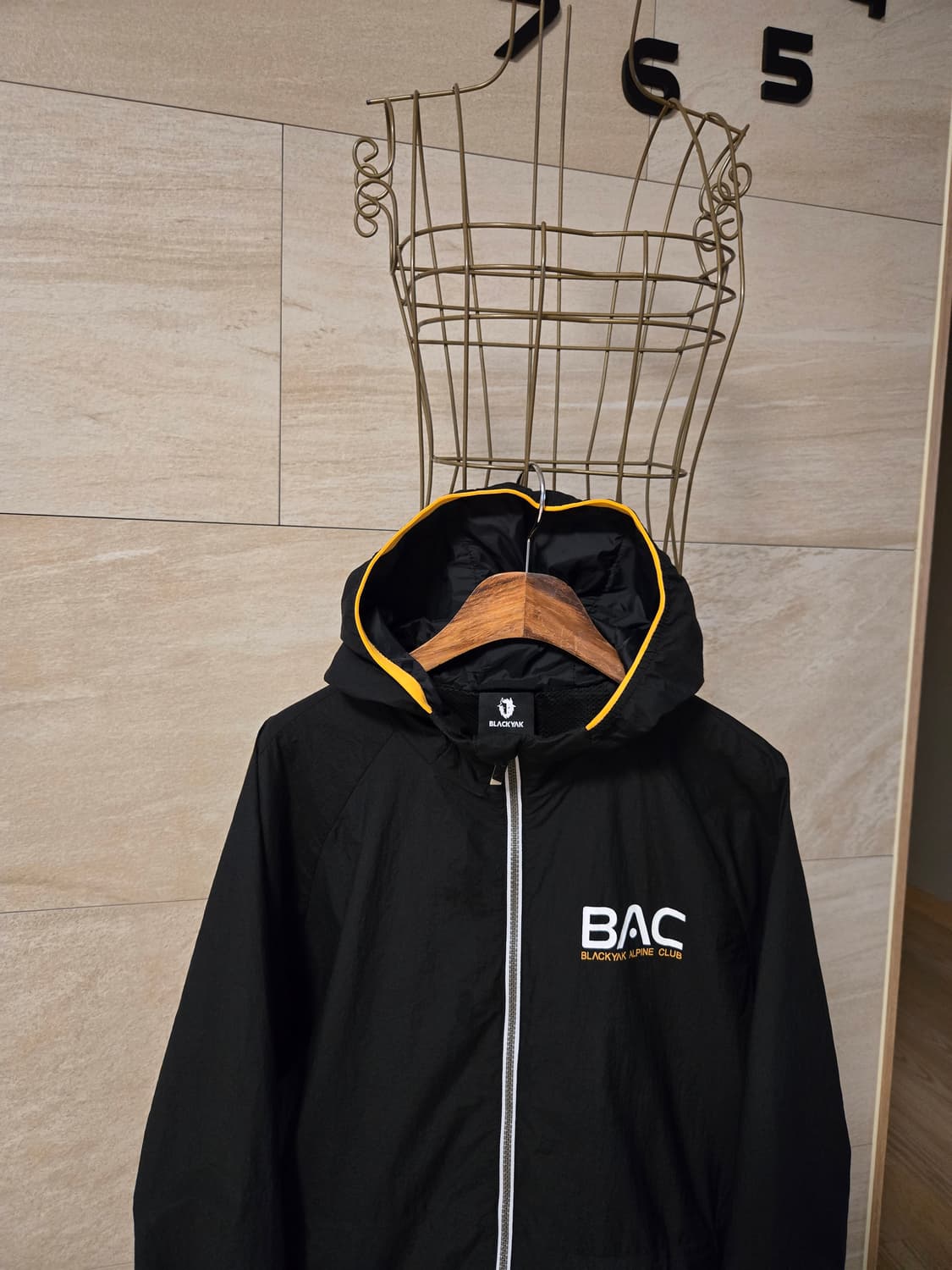 [100] BAC 블랙야크 남성 후드 바람막이 자켓 상품이미지2