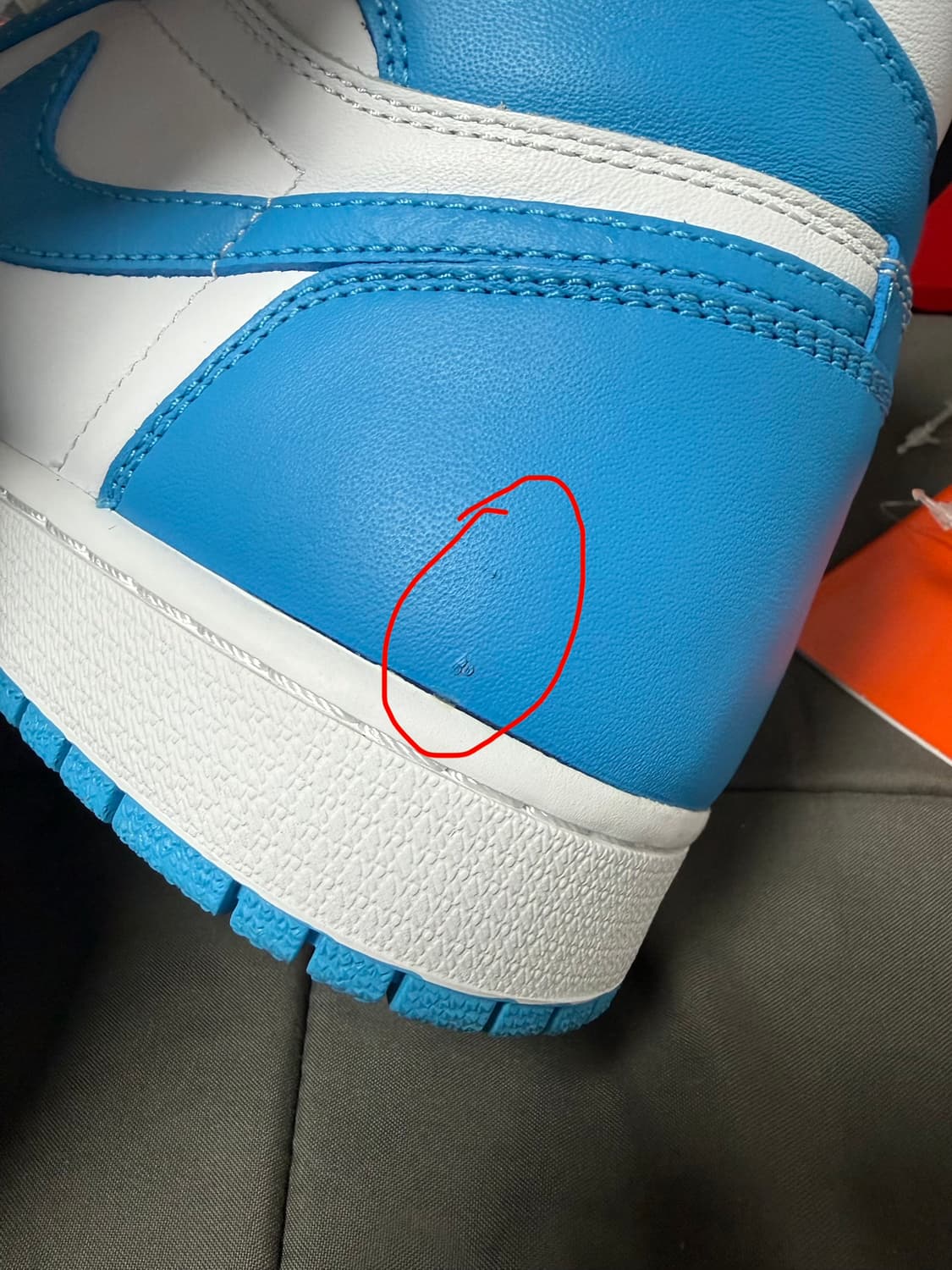 2015 조던1 UNC 275 급처분 상품이미지5