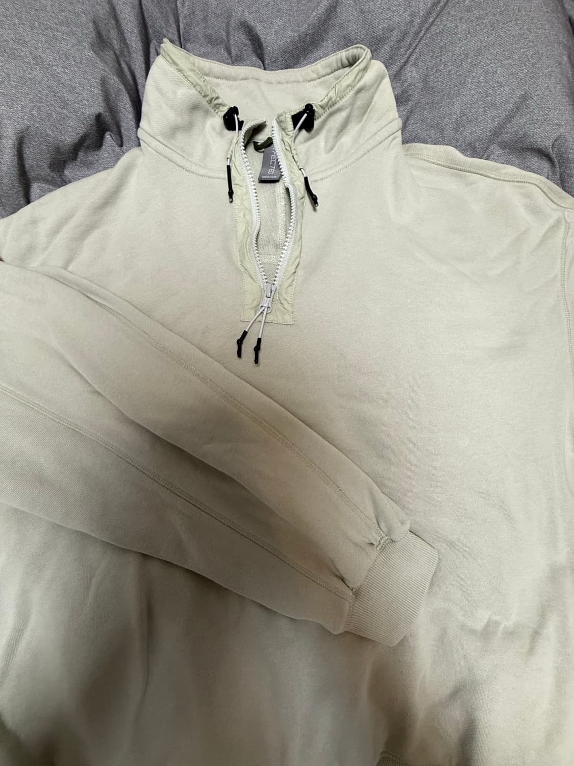 Unaffected stand collar 하프 집업 sage 상품이미지2