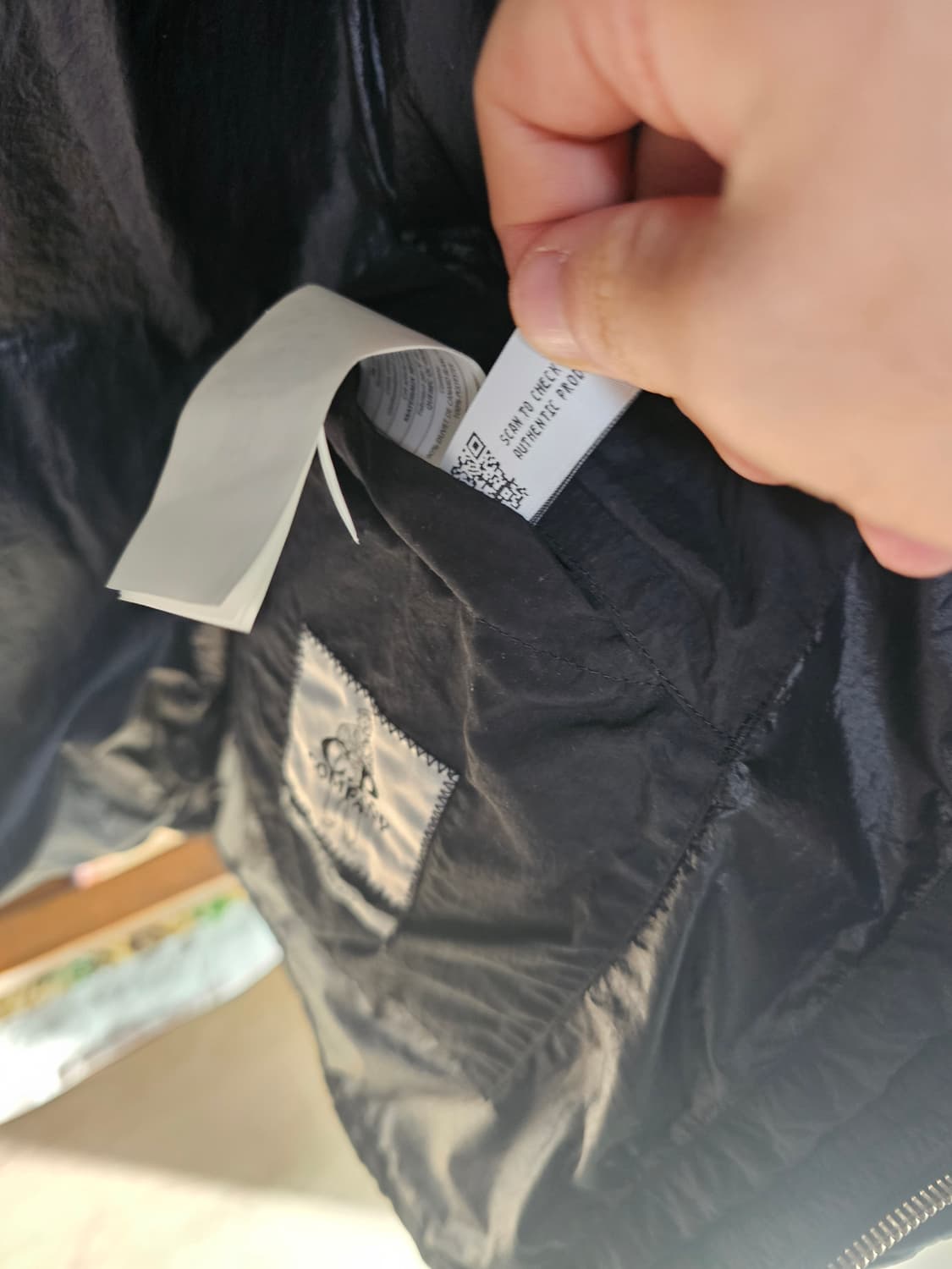 정말 깨끗함 씨피 CP컴퍼니 검정 패딩 팔아요 다운 상품이미지10