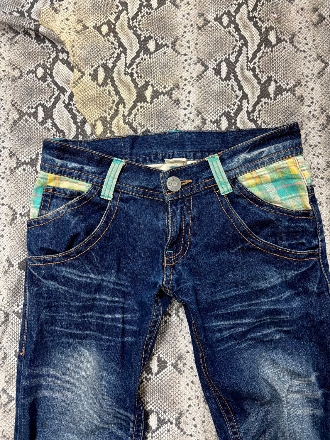 “Vintage” Kitsch Mood Back Print Pants 상품이미지8