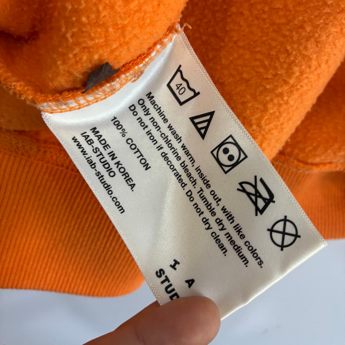 IAB STUDIOS 아이앱 스튜디오 두산 오렌지 맨투맨 상품이미지9