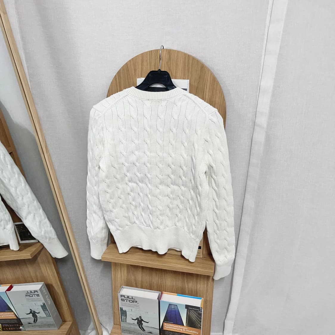 [정품] 폴로 아이보리 / 네이비포니 꽈배기 라운드 도톰 가디건 [ S  상품이미지5