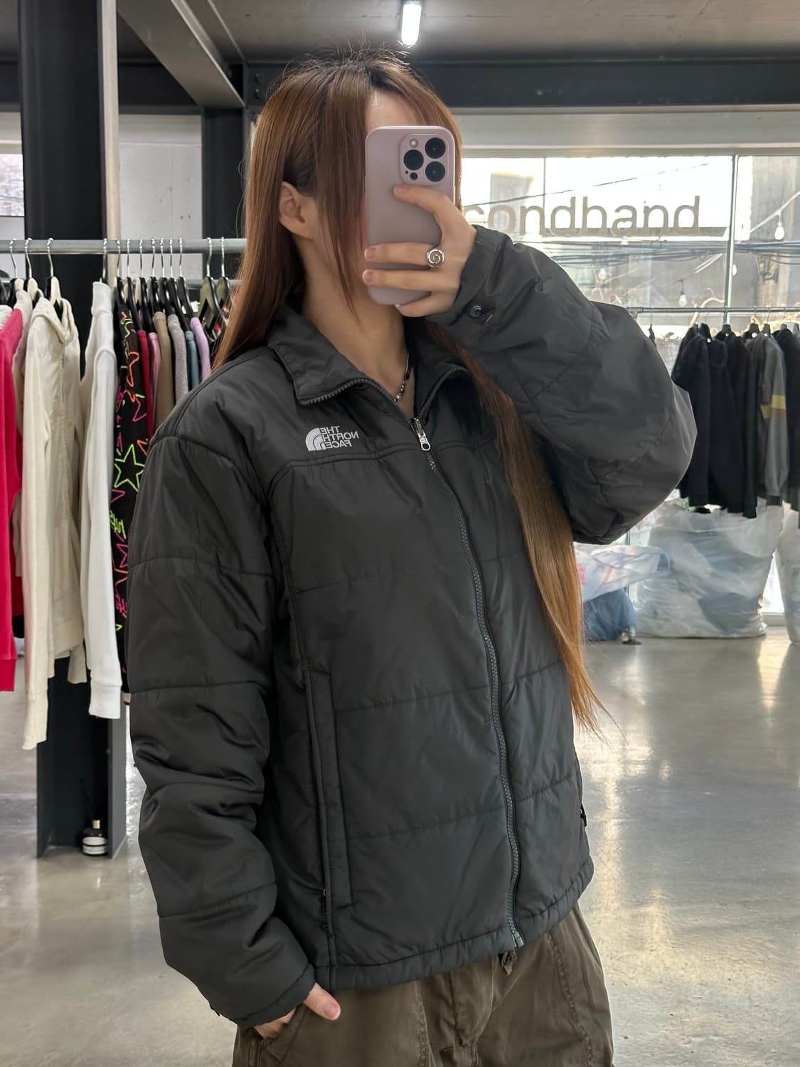 노스페이스 경량 패딩자켓 차콜 상품이미지4