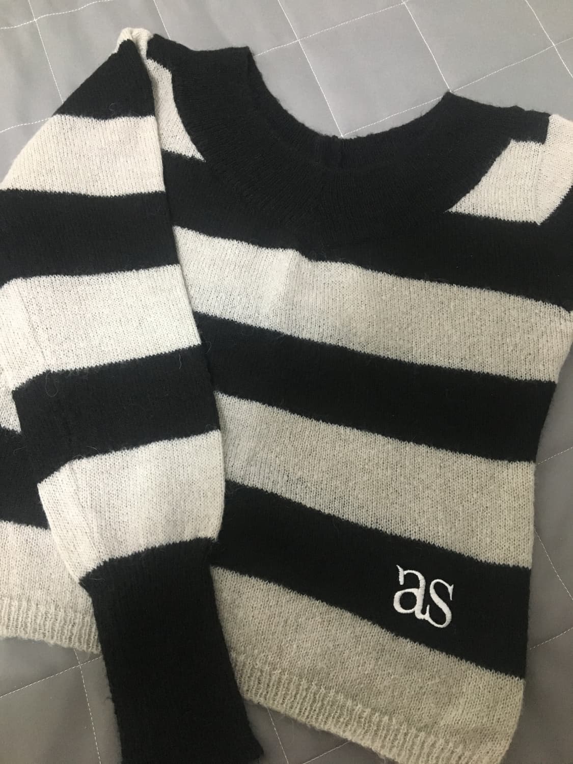 애즈온 포니 스트라이프 니트 black 상품이미지5