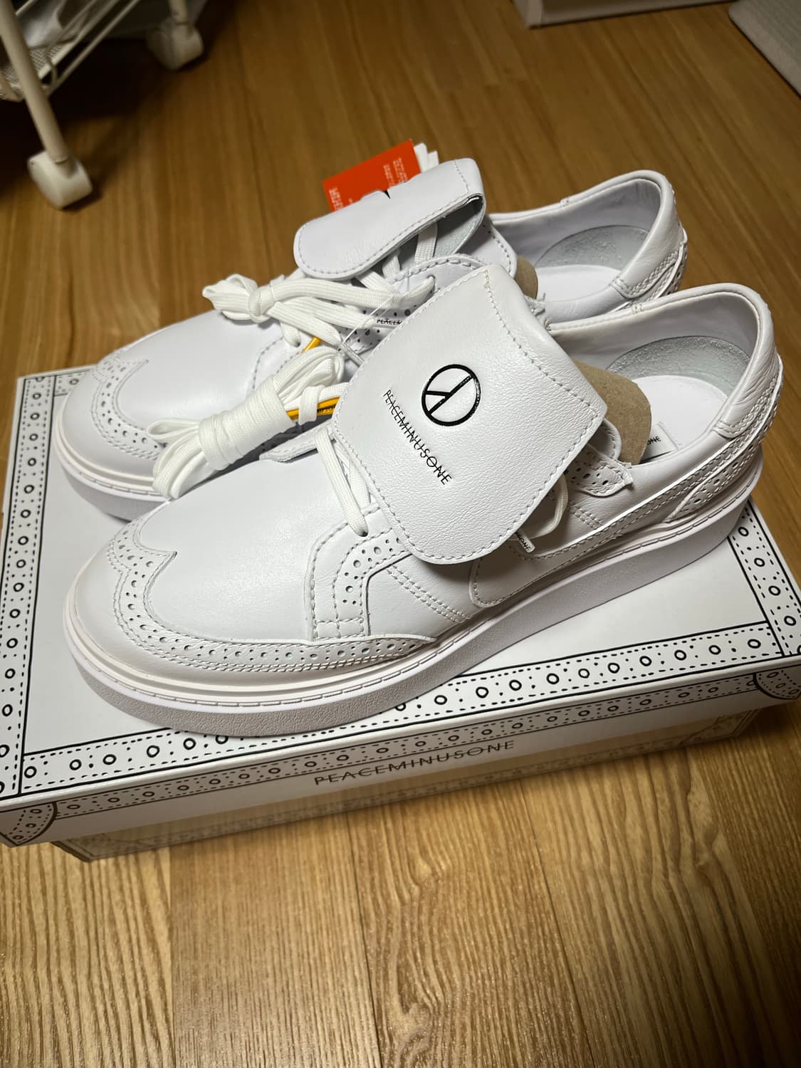 나이키 x 피스마이너스원 퀀도1 화이트 상품이미지2