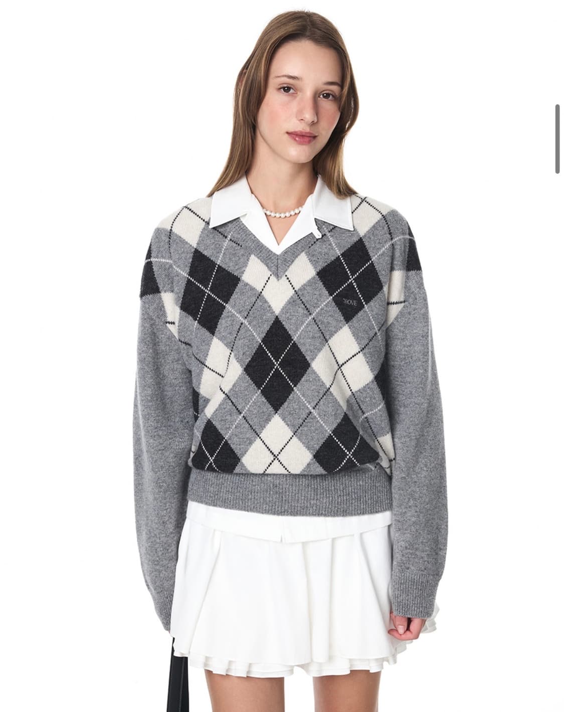 그로브스토어 ARGYLE V-NECK KNIT (차정원님 착용) 상품이미지3