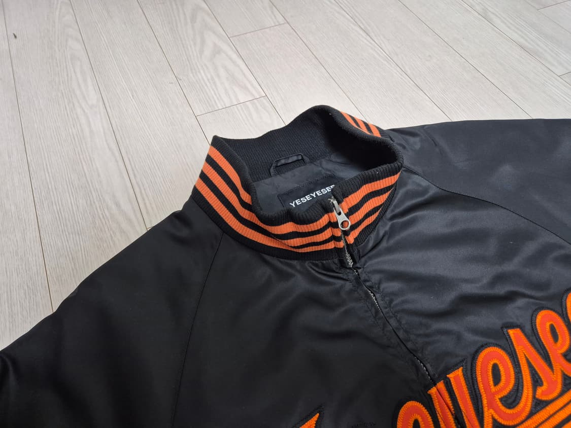 한화이글스x예스아이씨 콜라보 점퍼 상품이미지4