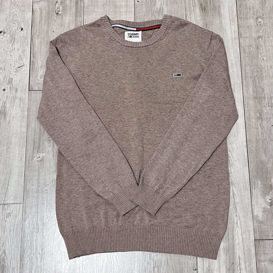 타미진스 스몰플래그 로고 니트 상품이미지1