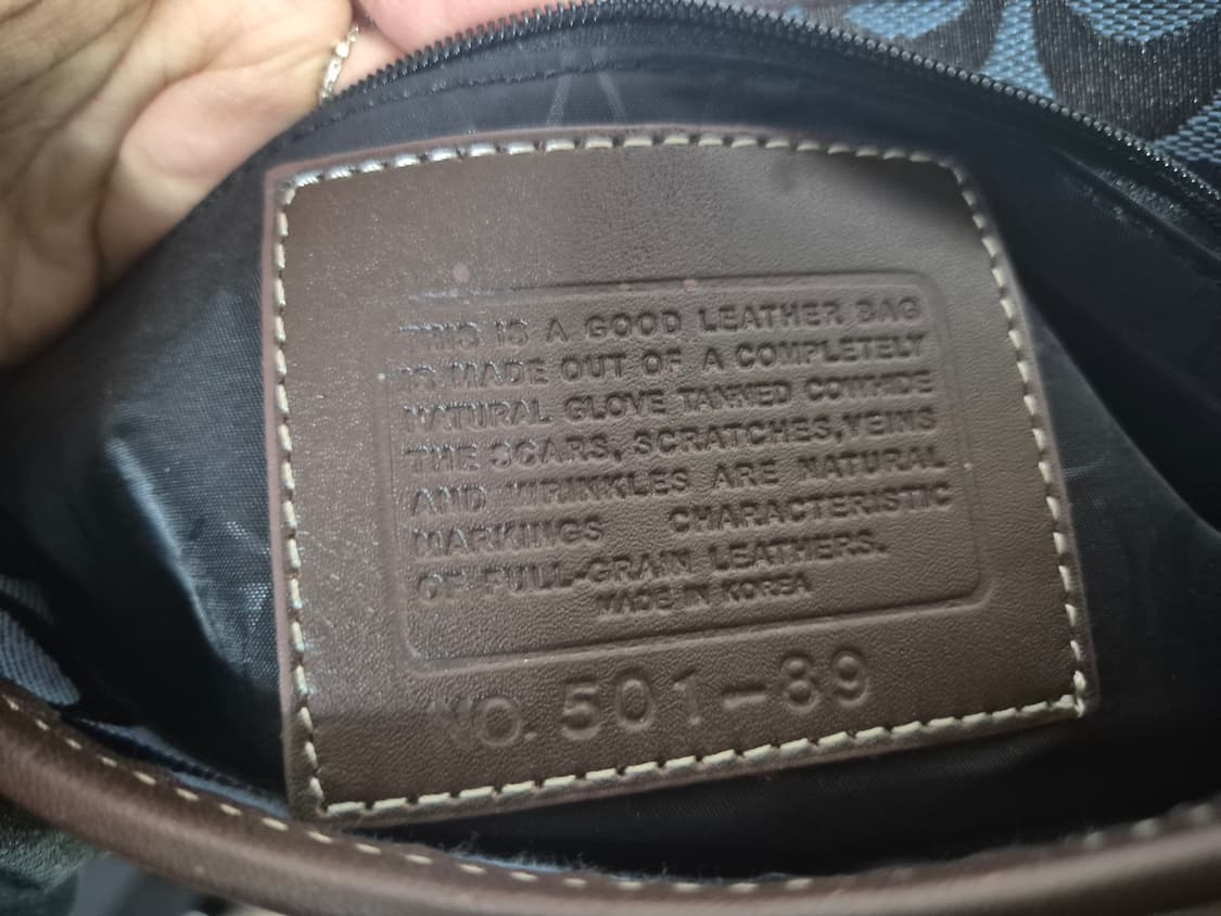 코치 시그니처 패턴 가방 상품이미지4