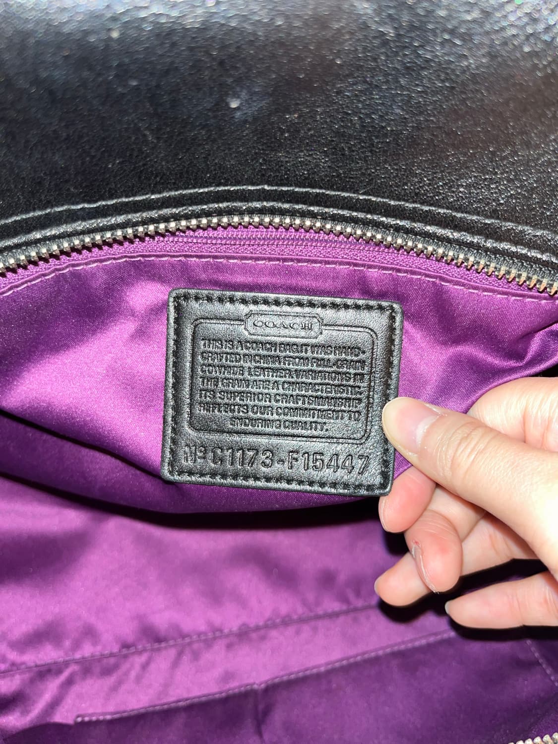 Coach Basic Design Black Shoulder Bag 상품이미지10