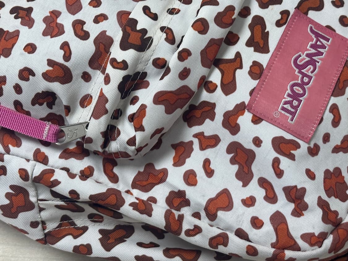 잔스포츠 레오파드 백팩 상품이미지7