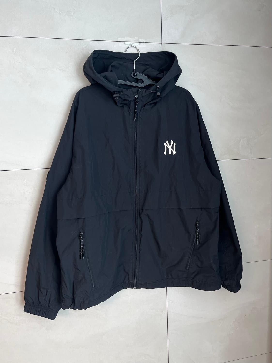 MLB 뉴욕 양키스 블랙 후드 바람막이 (XL) 상품이미지2