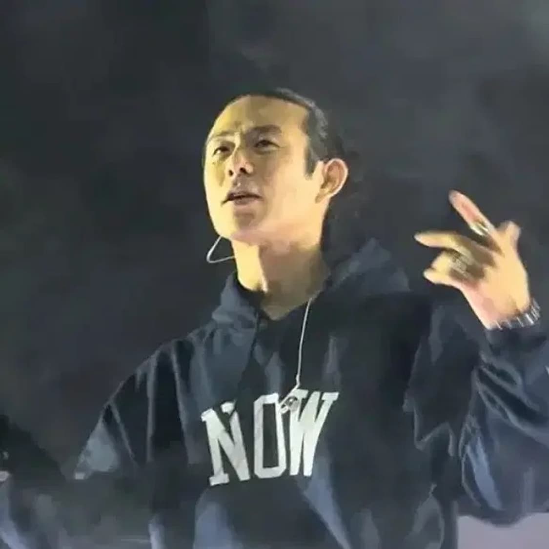 노비츠키 후드 상품이미지1