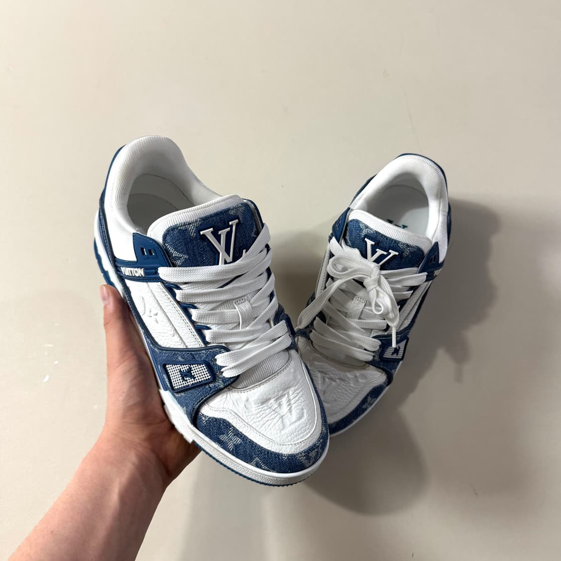 [4/당일출고]루이비통 트레이너 스니커즈 상품이미지2