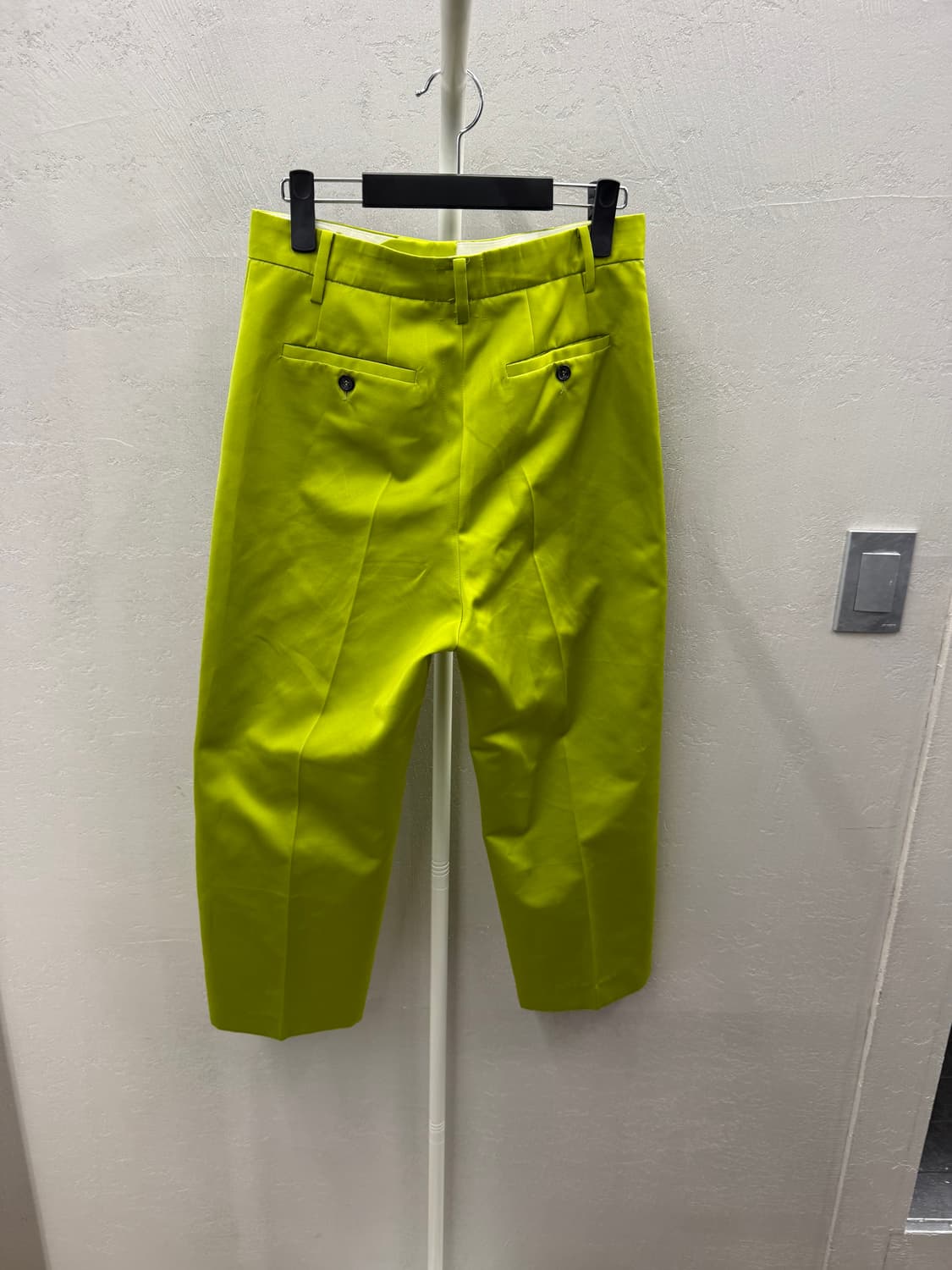 N21 라임색 슬랙스 바지 상품이미지5