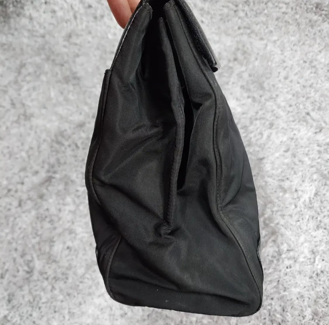 프라다 나일론 숄더백 상품이미지3