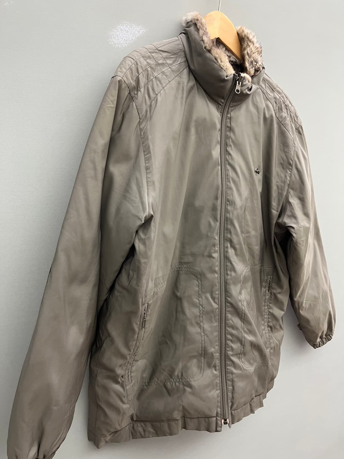 라코스테 남성 토끼퍼 덕다운 경량패딩 브라운 상품이미지2