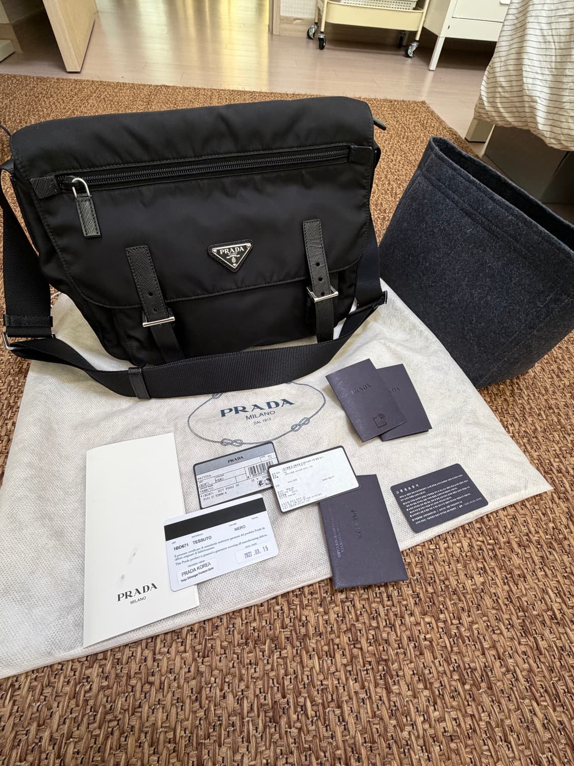 프라다 포코노 메신저 크로스백 새상품급 풀구성 상품이미지8