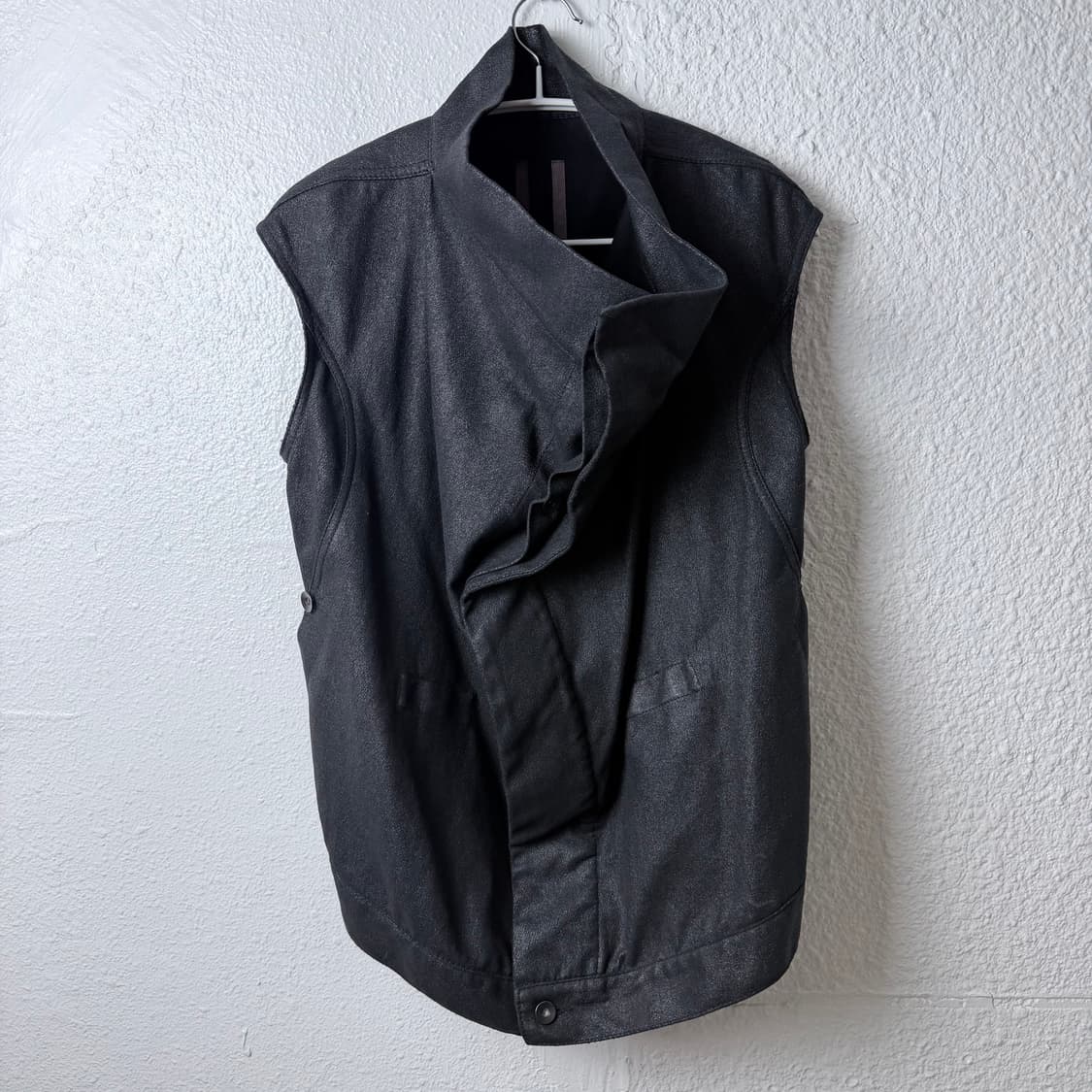 RICK OWENS DRKSHDW Black Coated Vest 상품이미지2