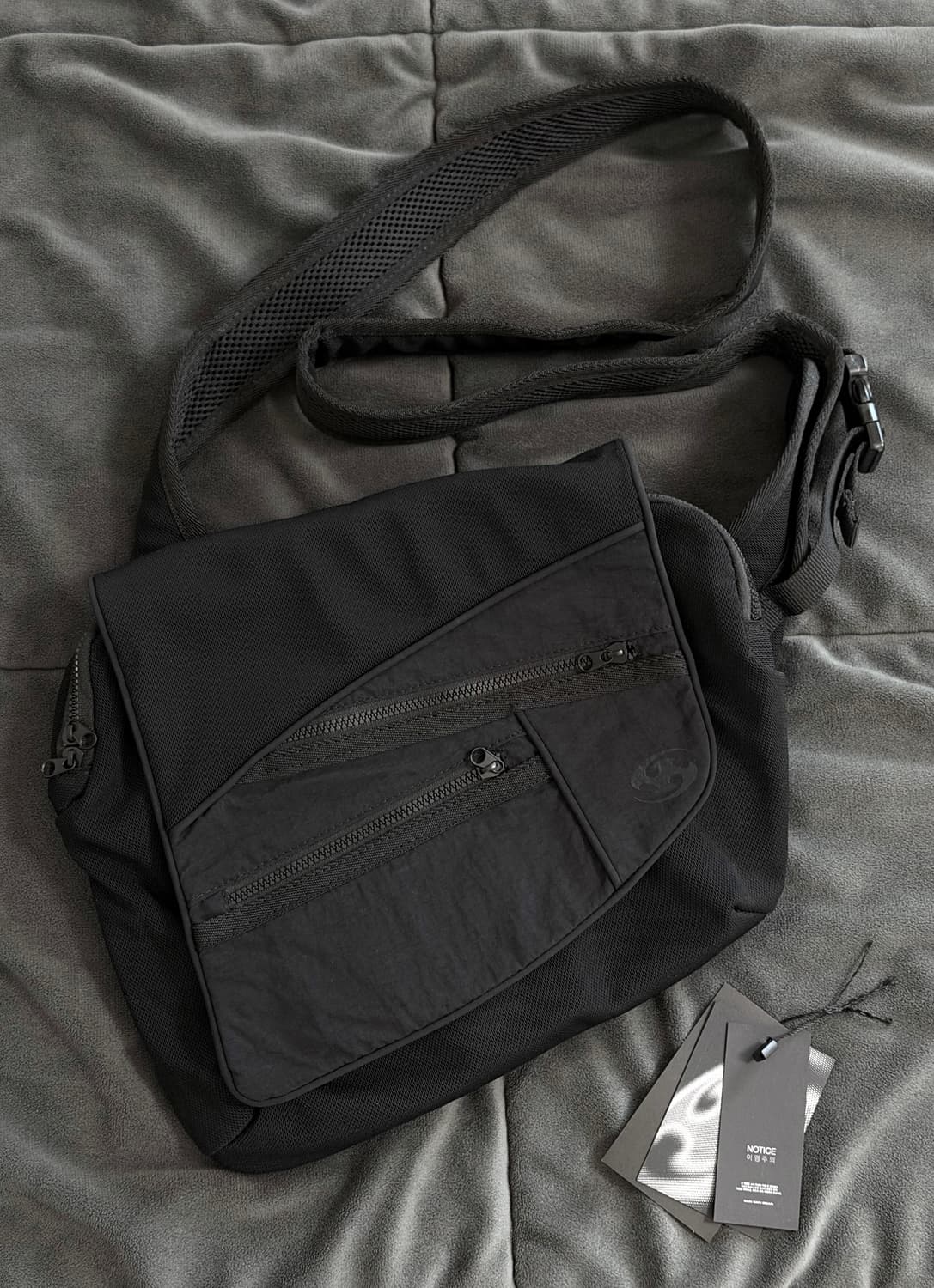 산산기어 포켓 크로스백 상품이미지1