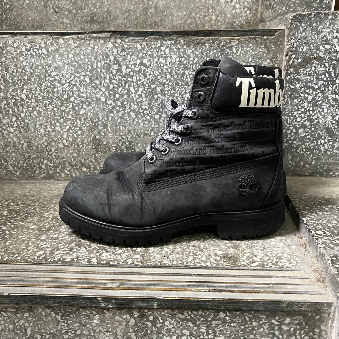 팀버랜드 6인치 워터프루프 로고 레터링 블랙 상품이미지3