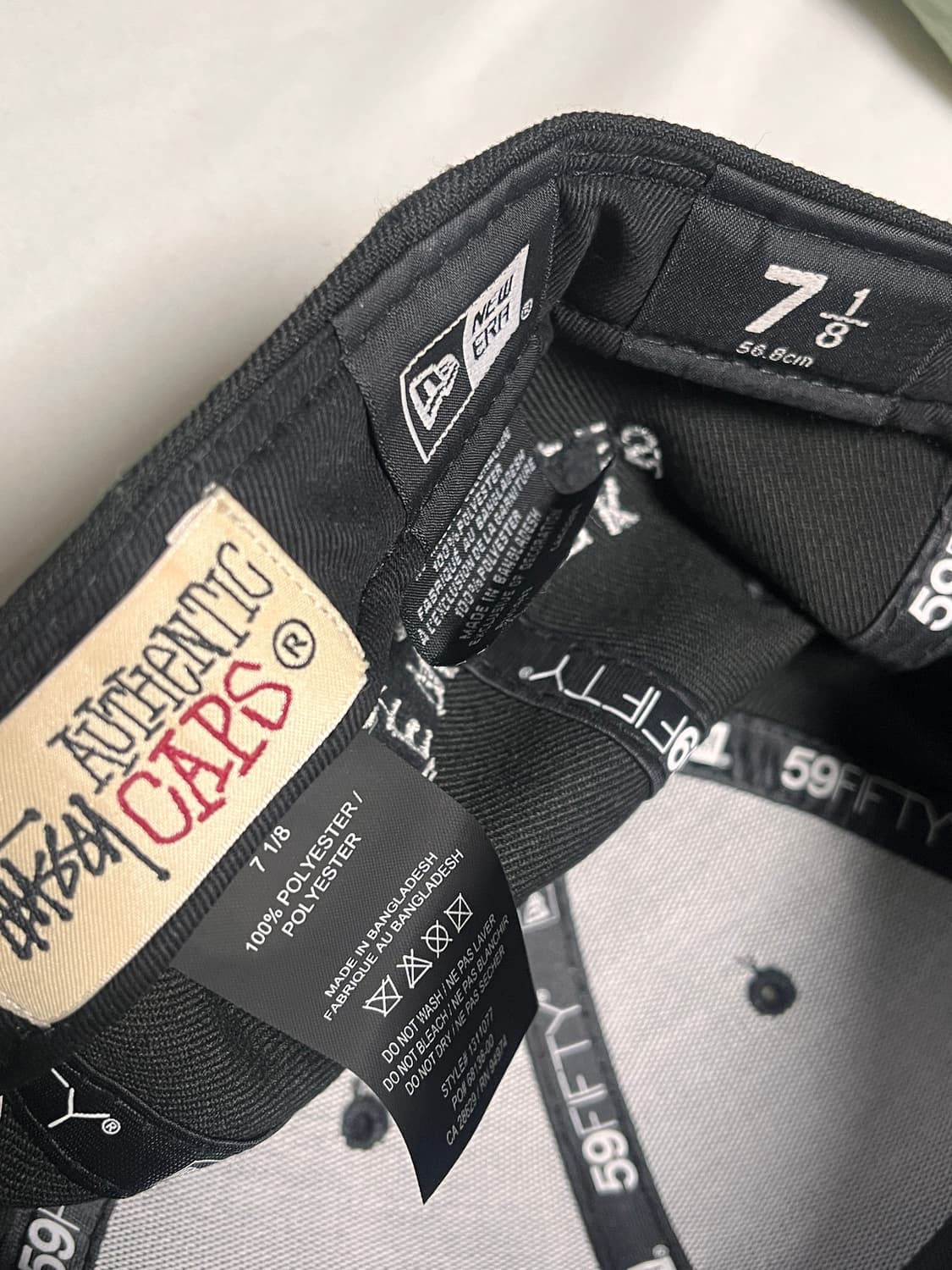 스투시 월드투어 뉴에라 볼캡 블랙 판매합니다. 상품이미지4
