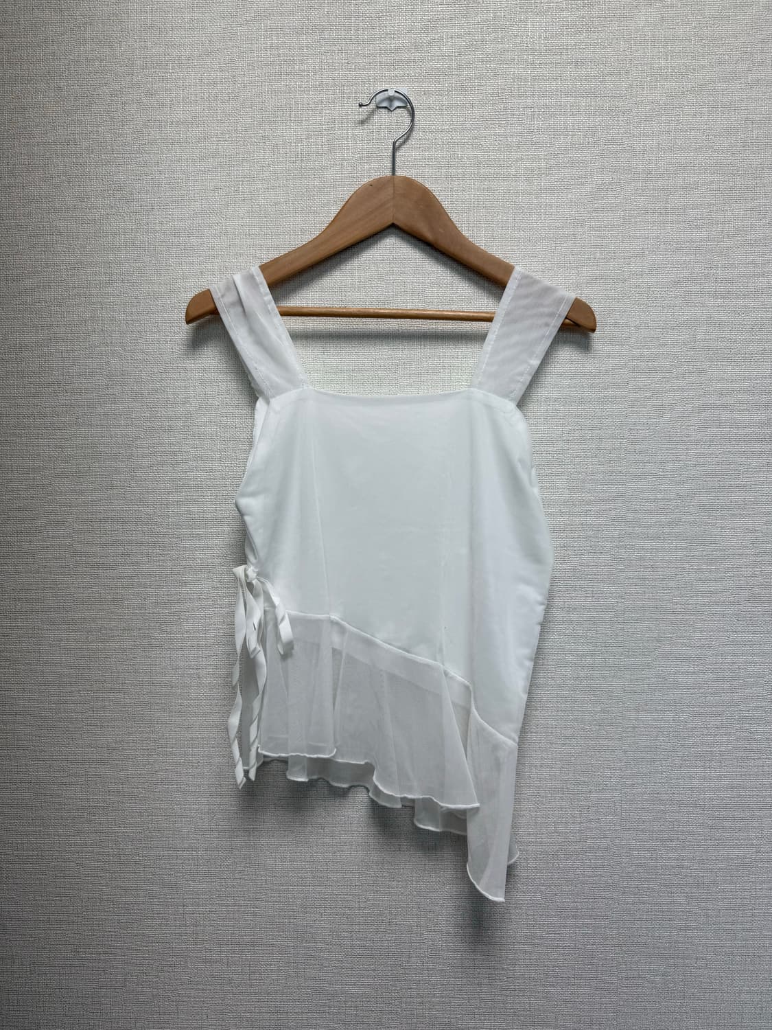 새상품 / 화이트 벨벳 슬리브리스  상품이미지1