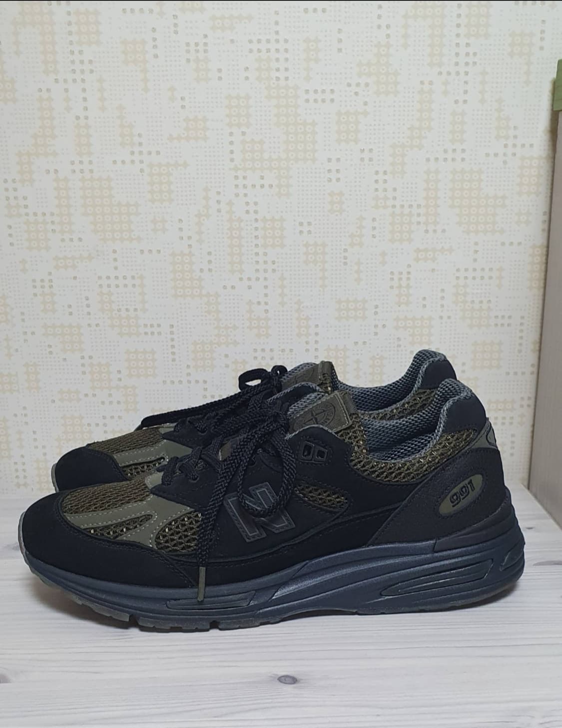 [260] 뉴발란스 991v2 스톤아일랜드 블랙 올리브 260사이즈 상품이미지1