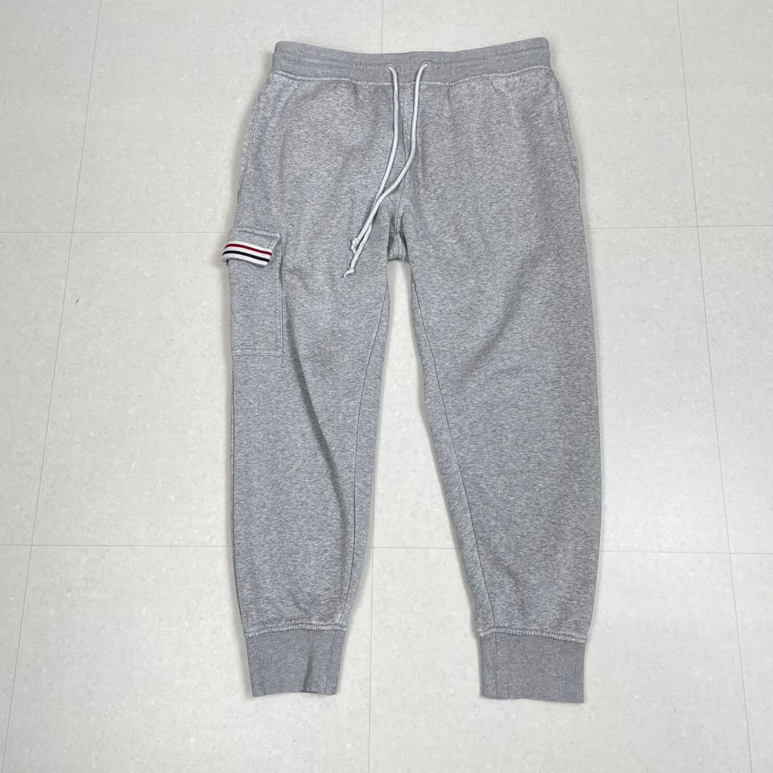 타미진스 Tommy Jeans 그레이 기모 조거팬츠 L 상품이미지1