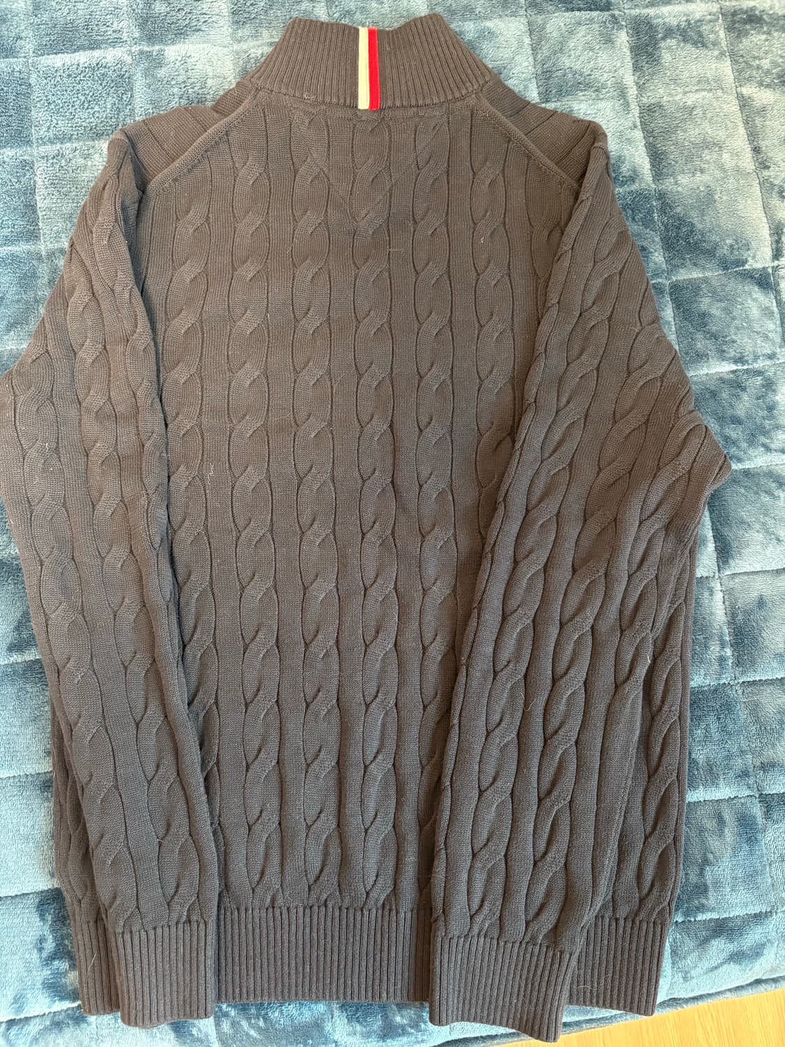 타미힐피거 반집업 니트 상품이미지2