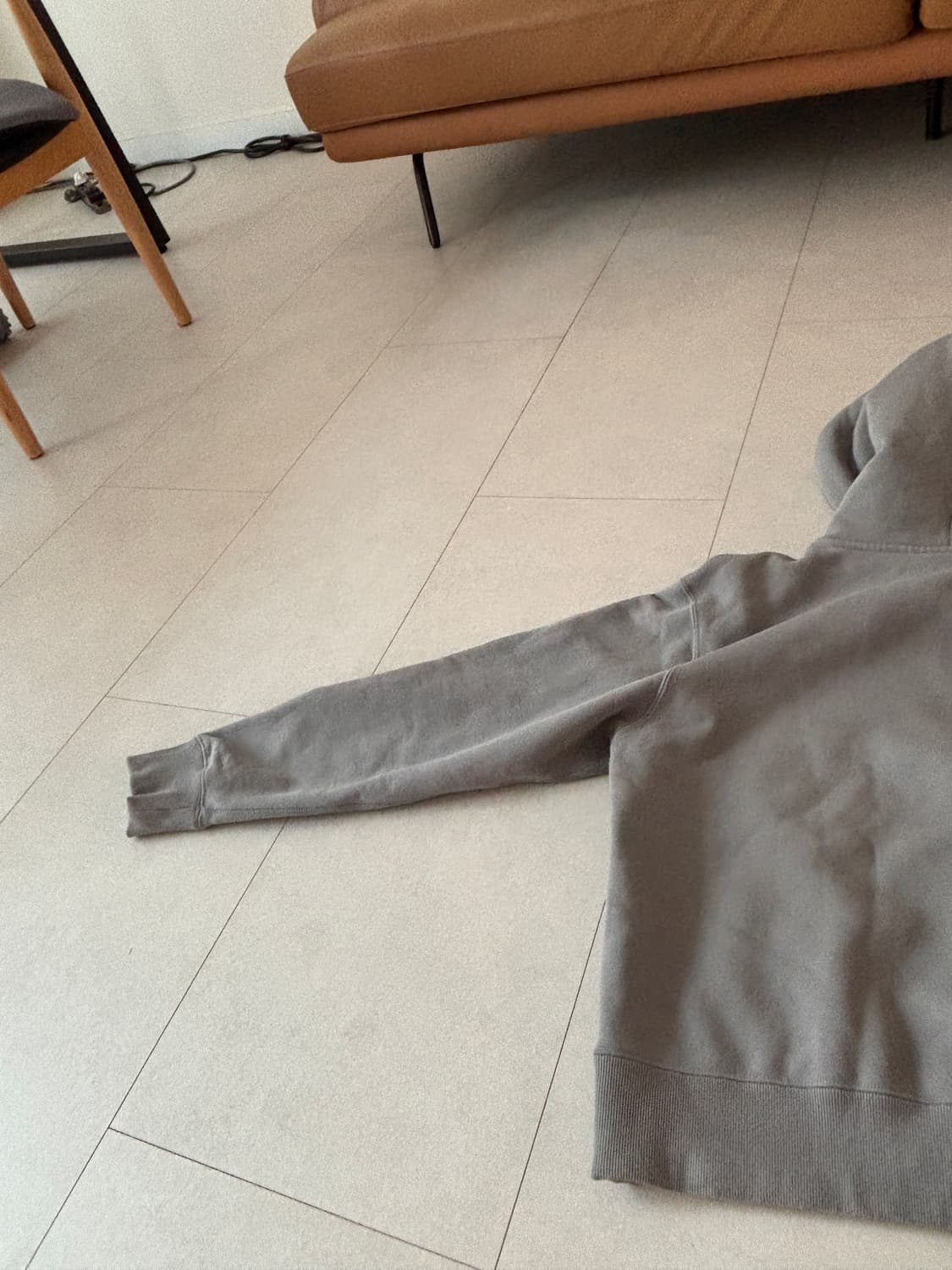 이 후드, 사실 YEEZY 냄새 납니다. 아디다스 오리지널스 후드 L 상품이미지8