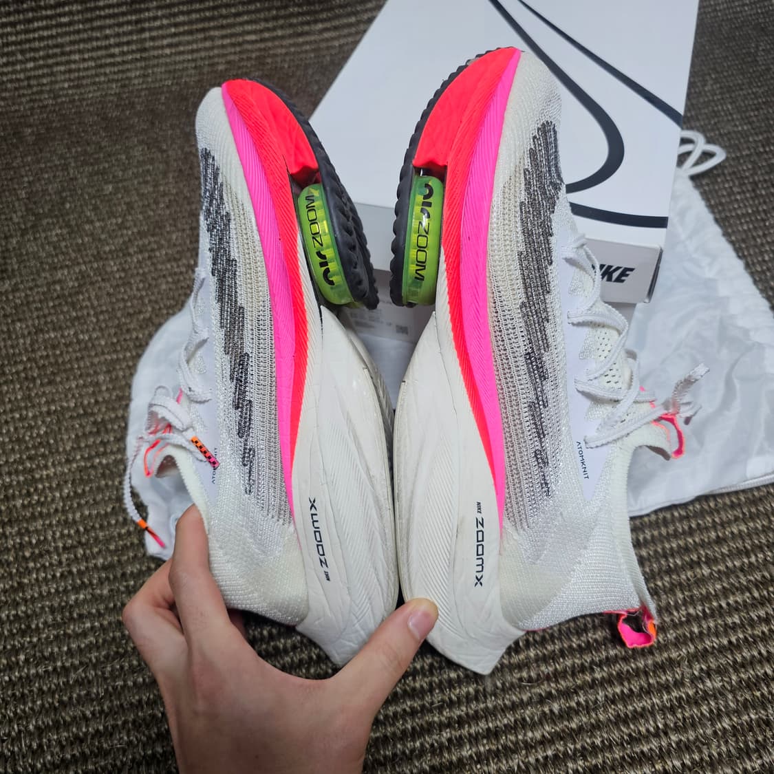 나이키  에어 줌 알파플라이 넥스트% 플라이니트 로데이셔스 런닝화 상품이미지7
