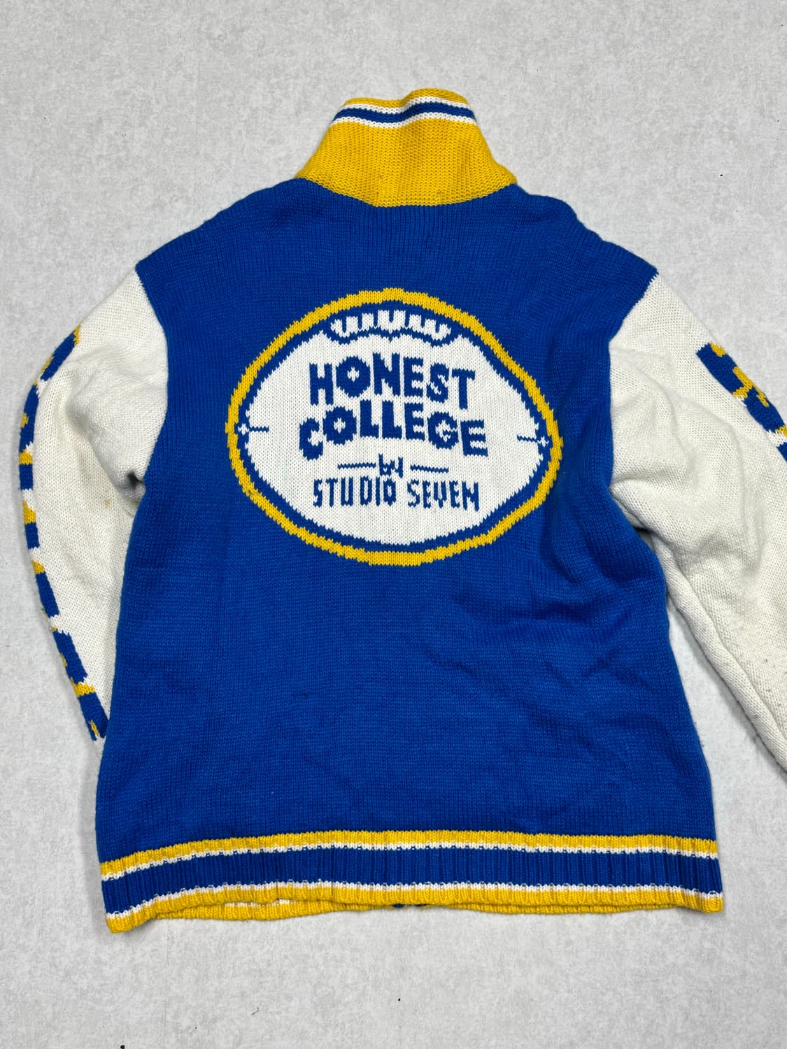 Honest college X Gu 올드스툴 바시티 울자켓  상품이미지3