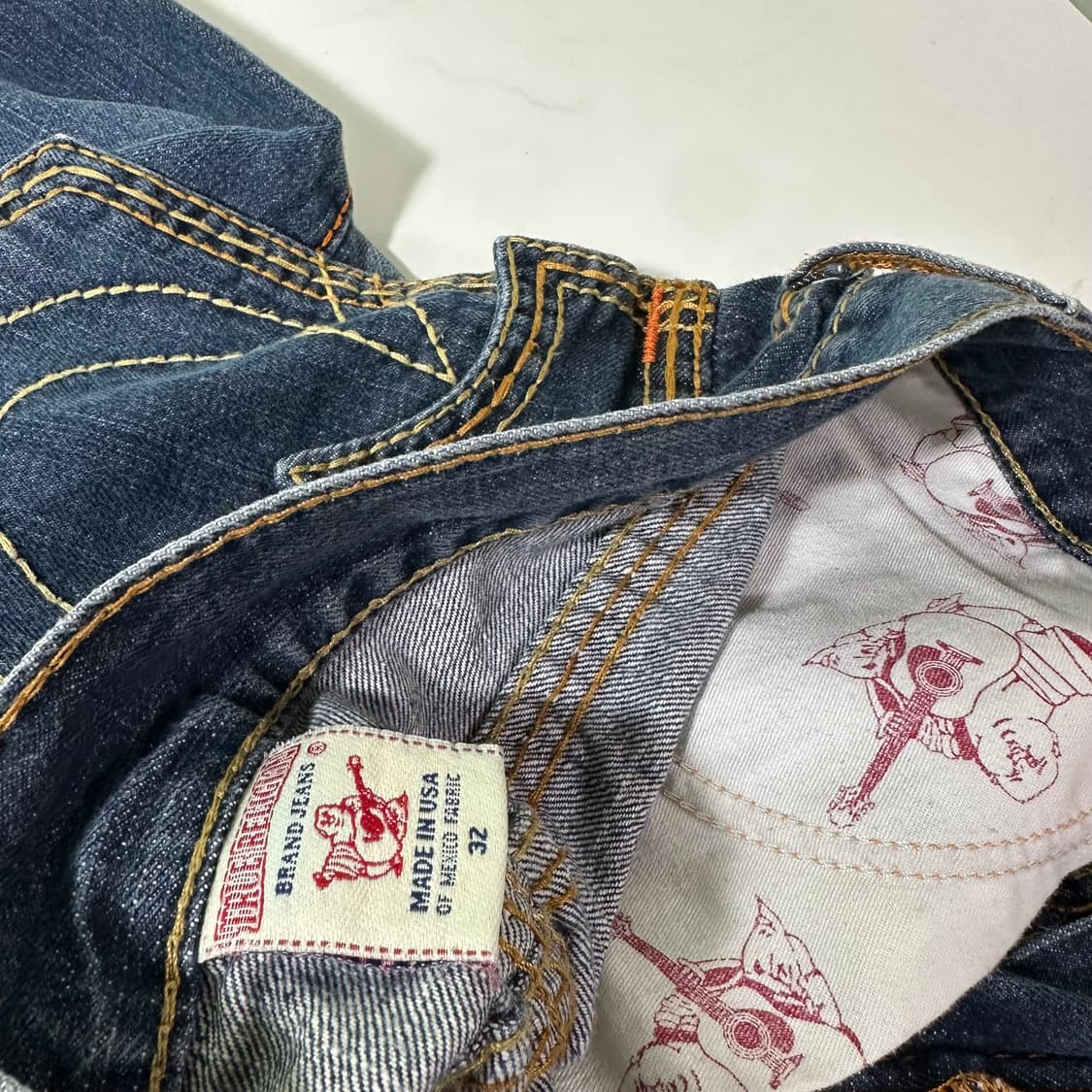 우먼L 트루릴리전 진청워시드 옐로우스티치 데님 청반바지 상품이미지6