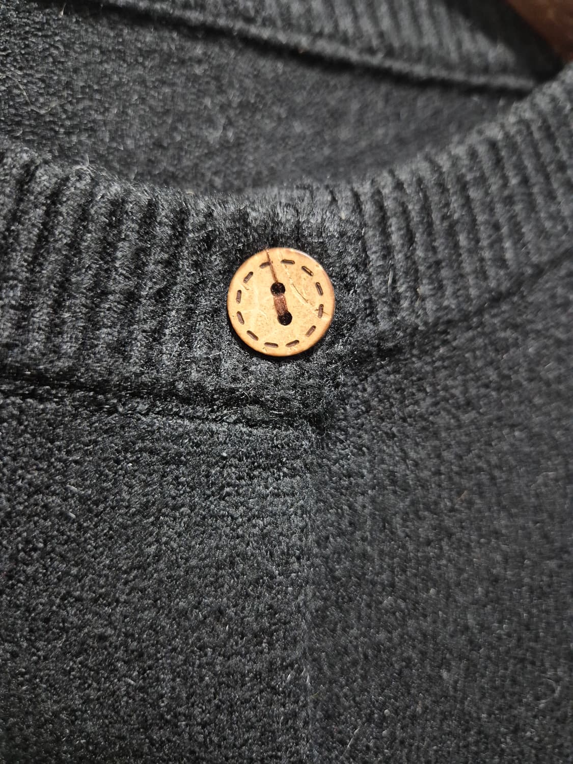 빈티지 우드단추 블랙 가디건 상품이미지5