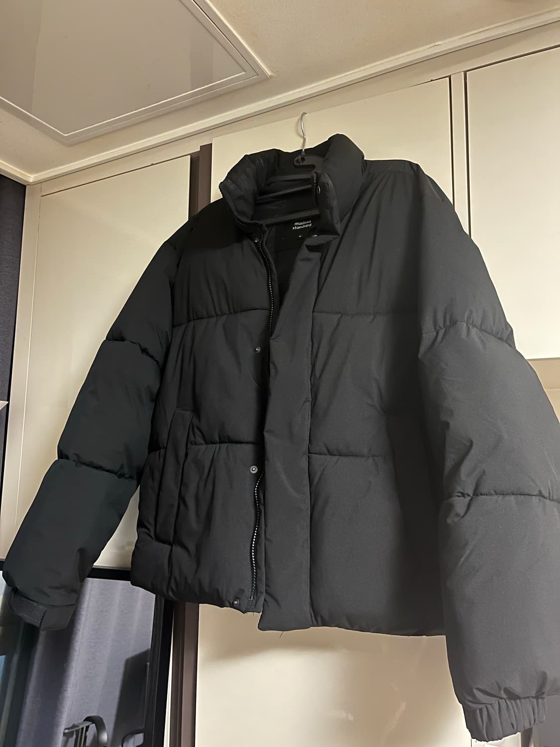 무신사 스탠다드 패딩 M사이즈 상품이미지1
