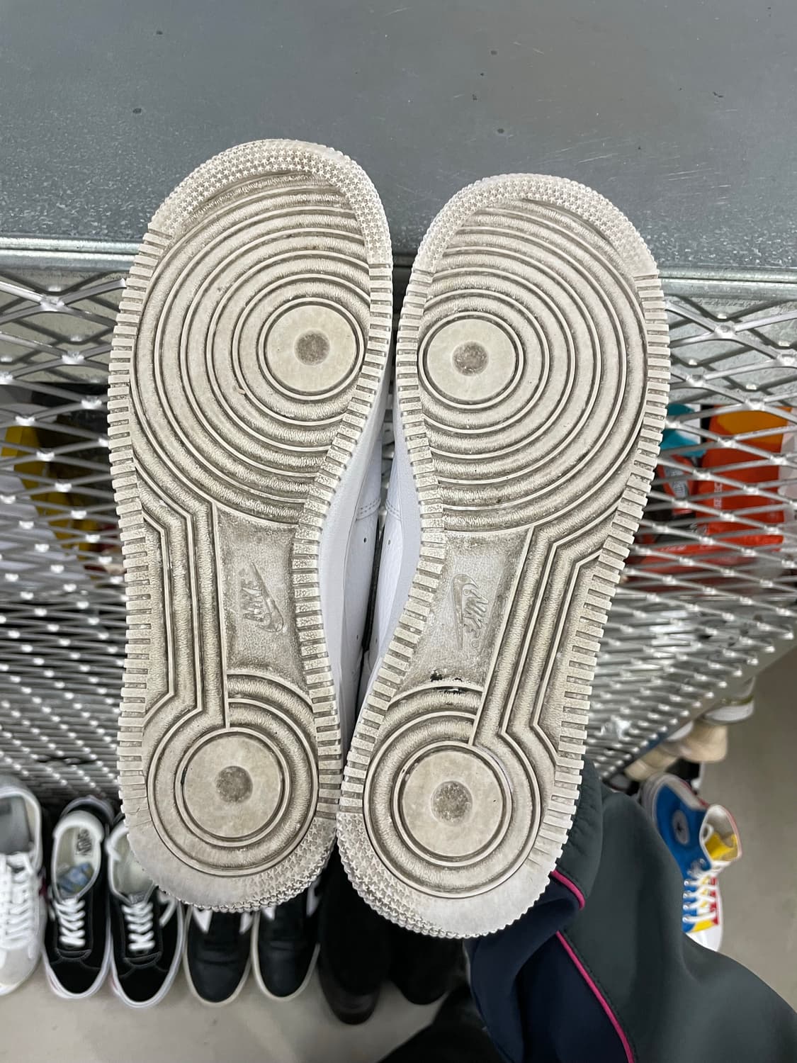 나이키 에어포스 1 화이트 블랙 260 상품이미지6