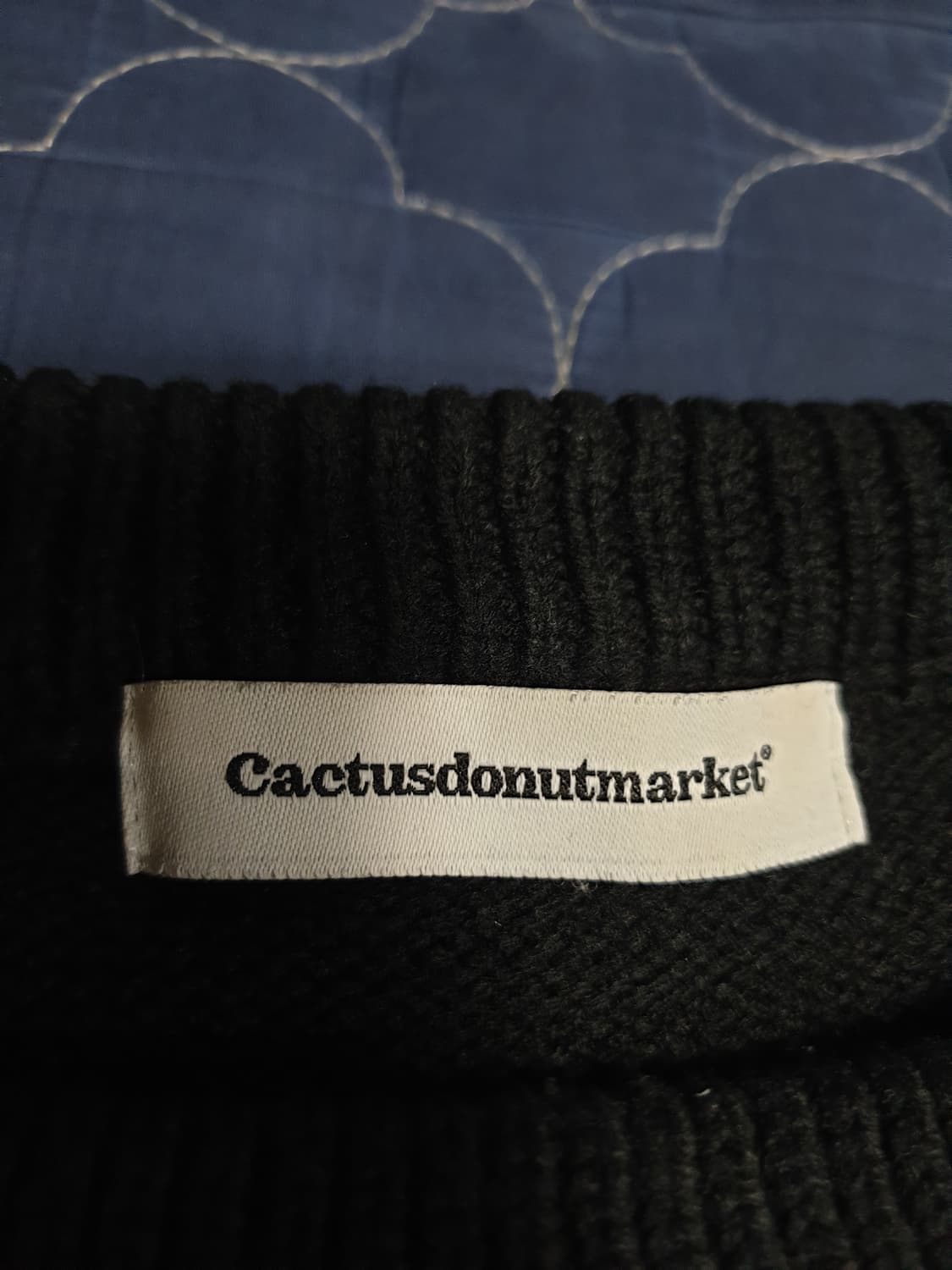 (품절매물) 캑터스도넛마켓 CDM 시그니처로고 니트 블랙 (L) 상품이미지5