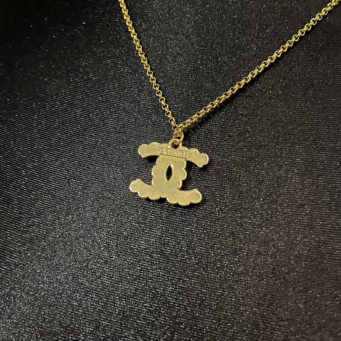 샤넬 블랙앤화이트 골드 업사이클링 목걸이 상품이미지3
