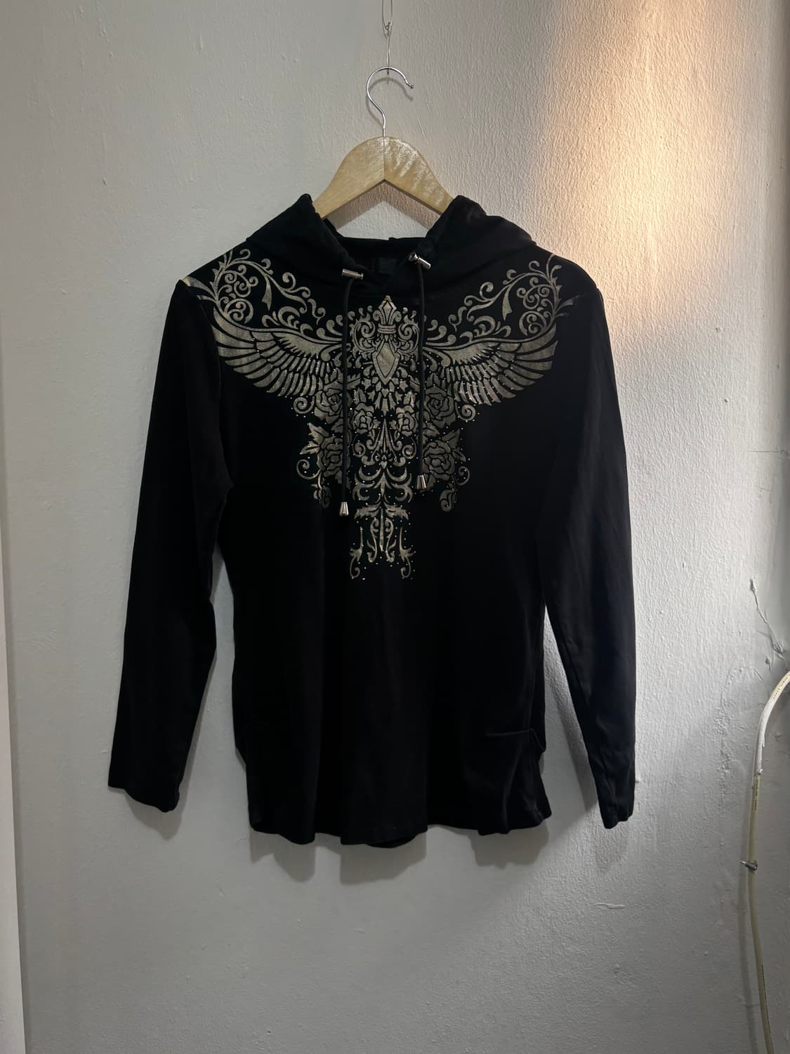 Vintage Black Wing Graphic Hood 상품이미지4