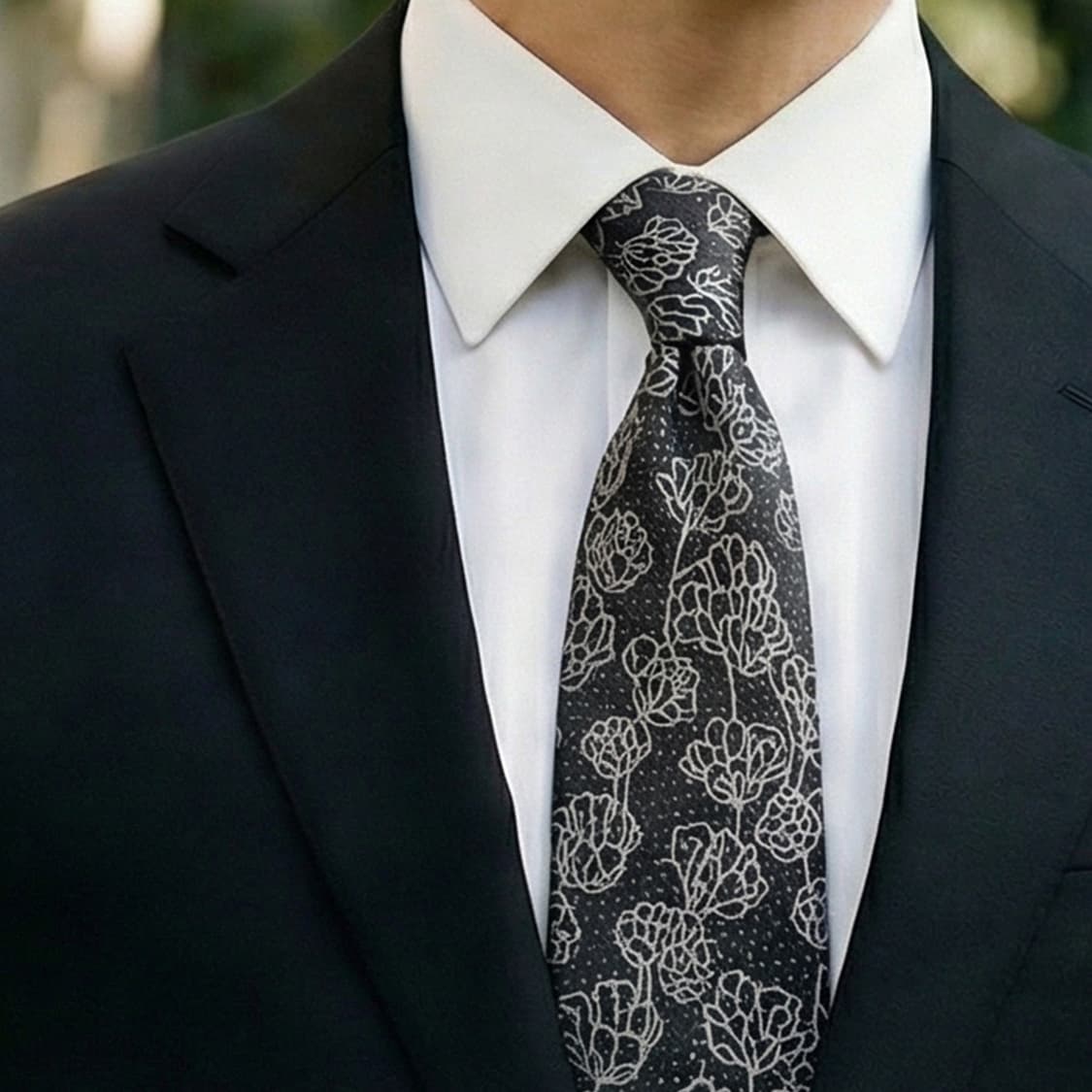 타이요골드 블랙 플로럴 패턴 넥타이 8.9cm A+등급 A19629
 상품이미지1