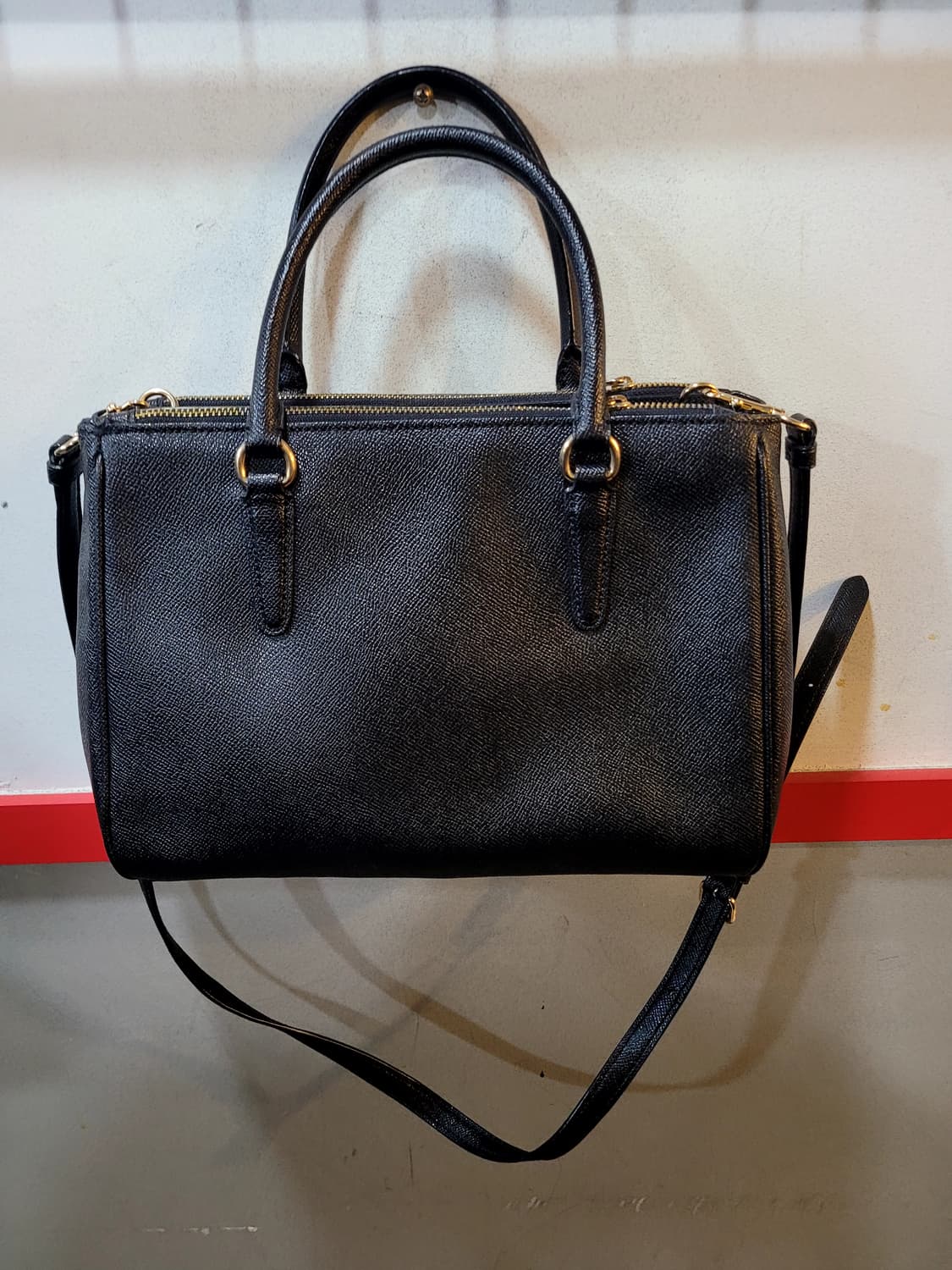 정품 코치 사피아노 가죽 사첼백  상품이미지2