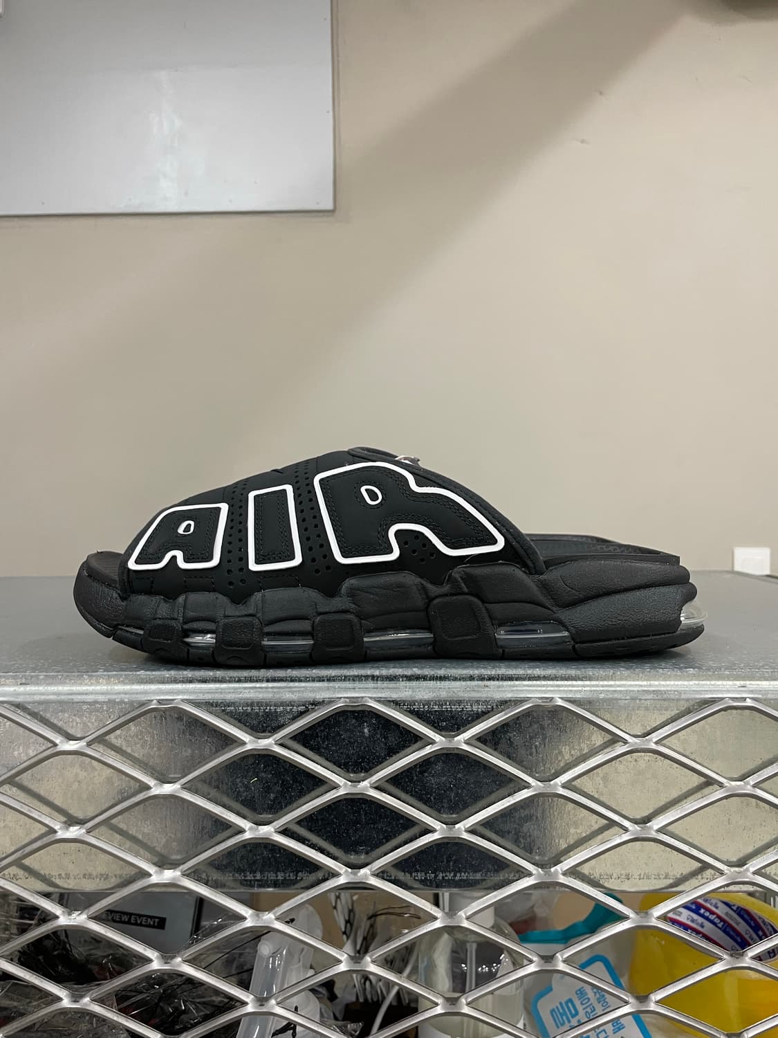 나이키 에어 모어 업템포 슬라이드 290 상품이미지1