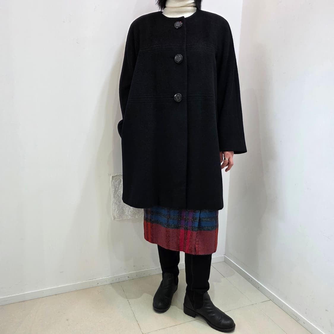 울 100 블랙 노카라 코트 상품이미지2