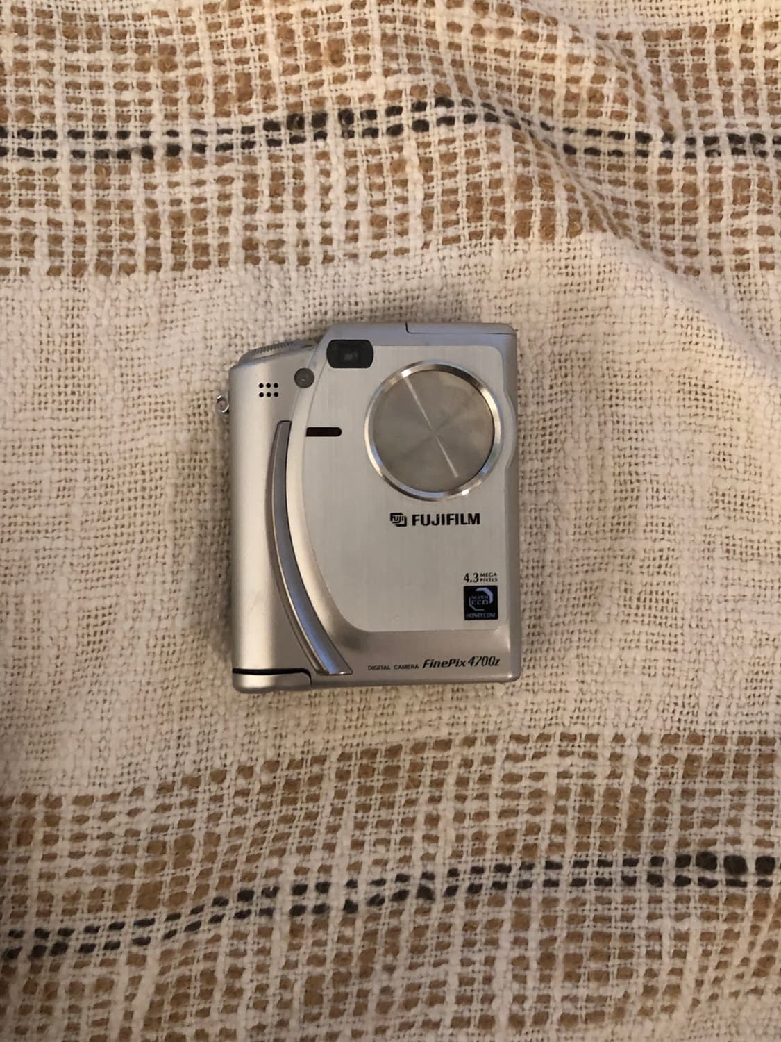 후지필름 파인픽스 FinePix 4700z 카메라(인플루언서유수빈카메라) 상품이미지1