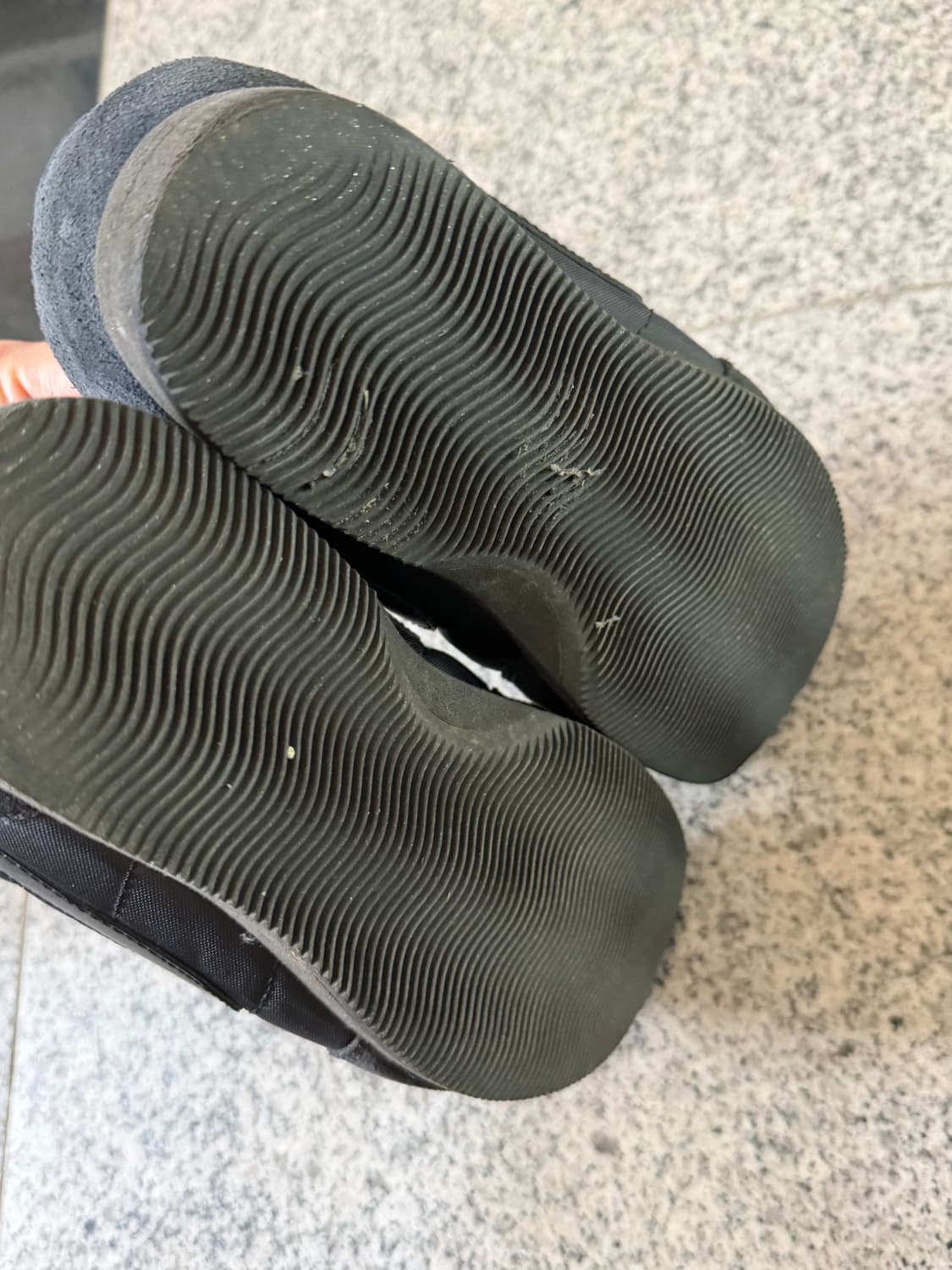 나이키 x 꼼데가르송 블랙 이글 트리플 블랙 상품이미지9